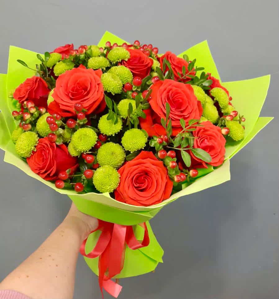 Букет цветов из: Хризантемы и Розы в Иваново