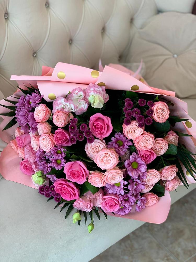 Букет цветов из: Хризантемы, Розы и Лизиантусы в Иваново