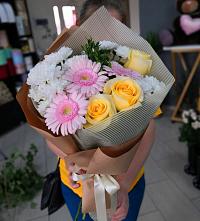 Букет цветов из:  Герберы, Розы и Хризантемы в Иваново