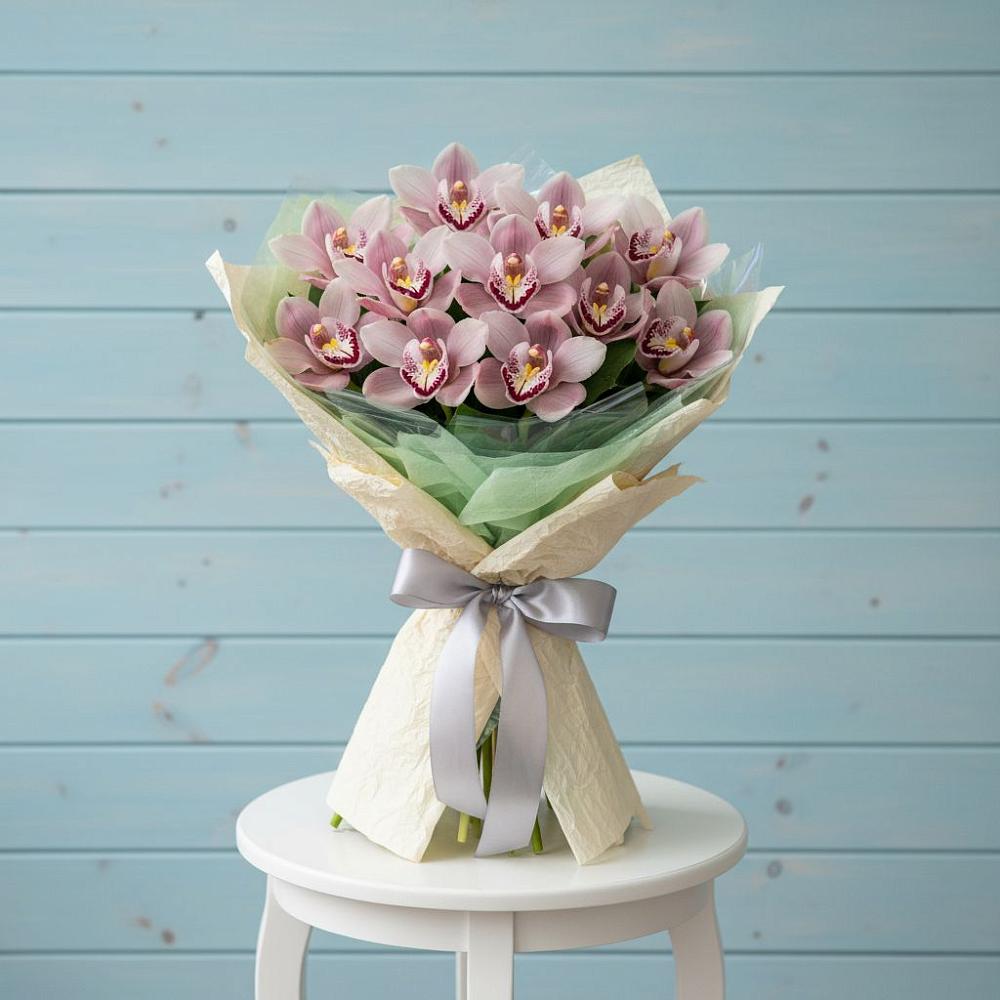 Букет цветов из: Орхидеи и Розы в Иваново