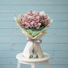 Букет цветов из:  Орхидеи и Розы в Иваново