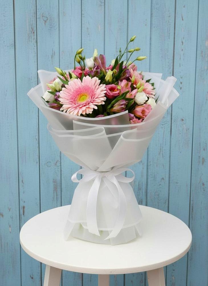 Букет цветов из: Герберы, Альстромерии и Лизиантусы в Иваново