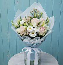 Букет цветов из:  Розы и Лизиантусы в Иваново