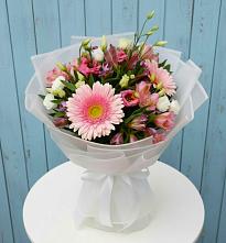 Букет цветов из:  Герберы, Альстромерии и Лизиантусы #REPLACE_PRED# Иваново