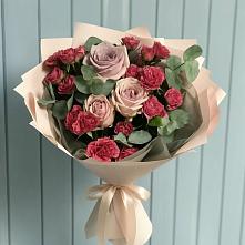 Букет цветов из:  Гвоздики и Розы в Иваново