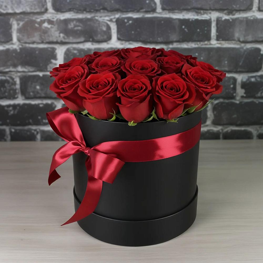 Цветочная композиция из Розы в шляпной коробке в Иваново