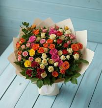 Букет Микс из разноцветных кустовых роз в Иваново