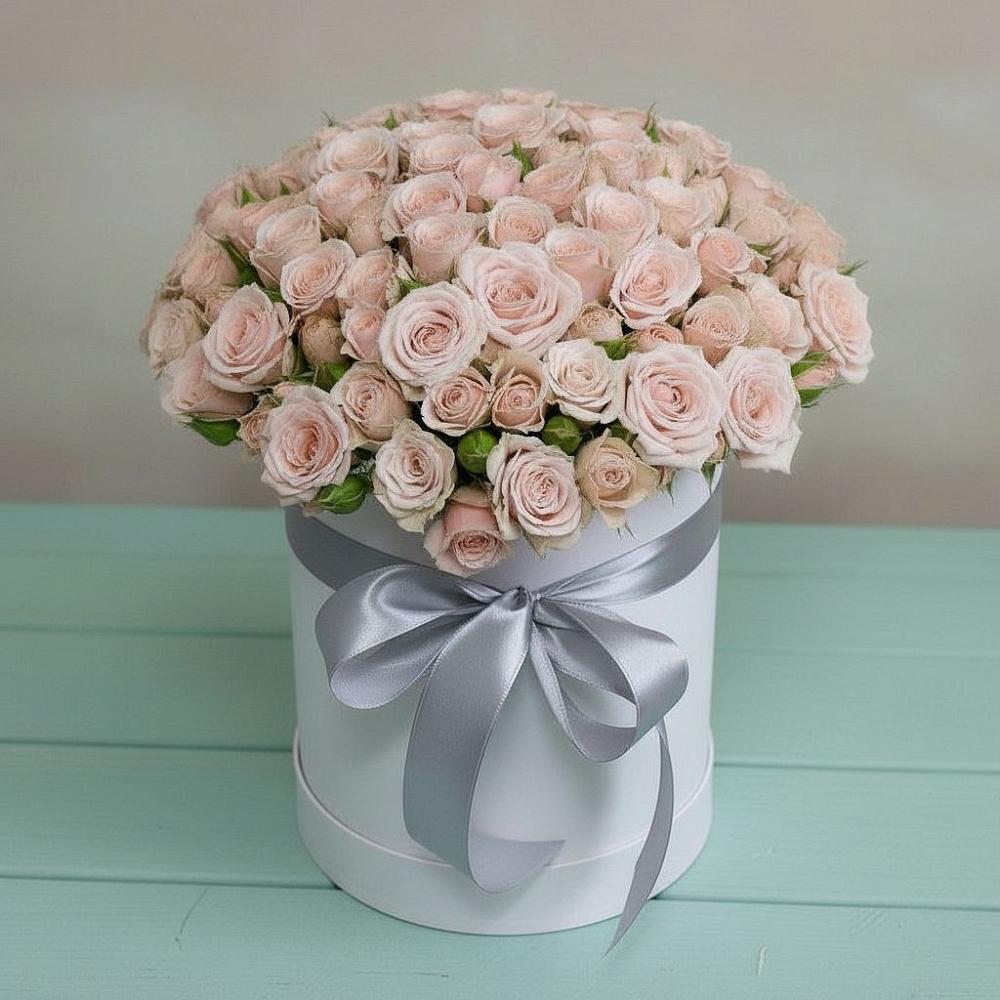 Цветочная композиция из Розы в шляпной коробке в Иваново